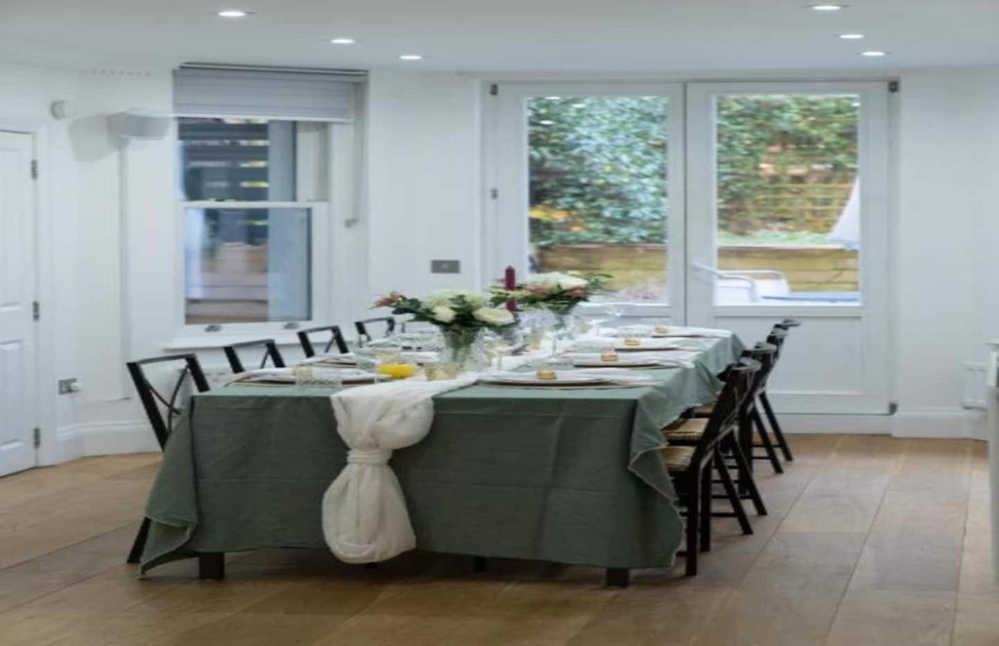 Niru Experience Luxury Boutique Garden 2Bd 2Ba Appartement Londen Buitenkant foto