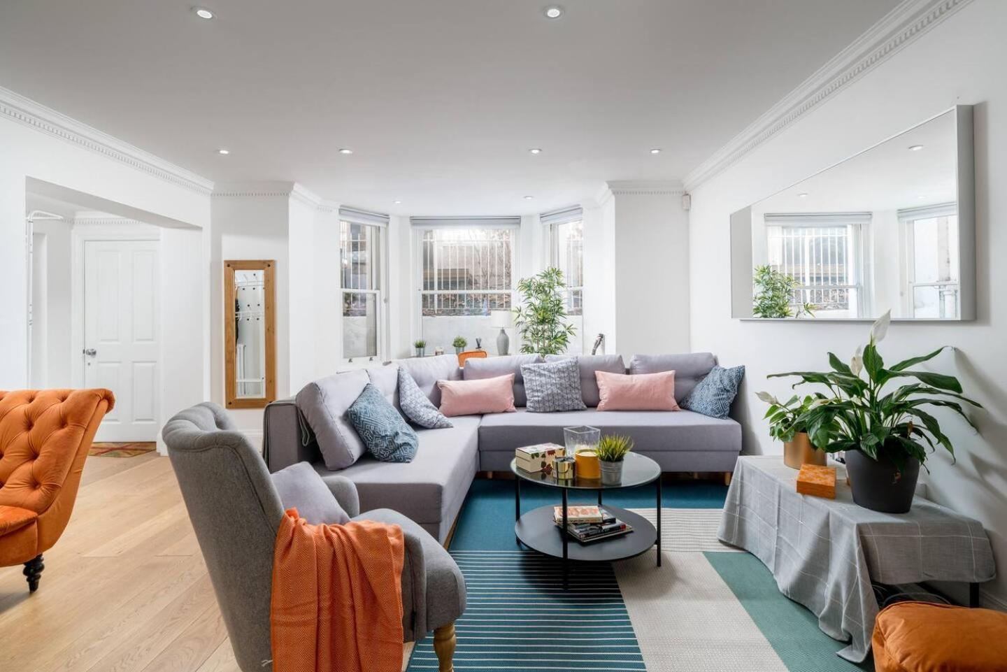 Niru Experience Luxury Boutique Garden 2Bd 2Ba Appartement Londen Buitenkant foto