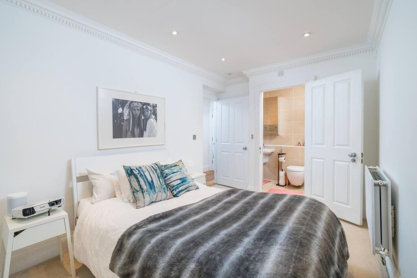 Niru Experience Luxury Boutique Garden 2Bd 2Ba Appartement Londen Buitenkant foto